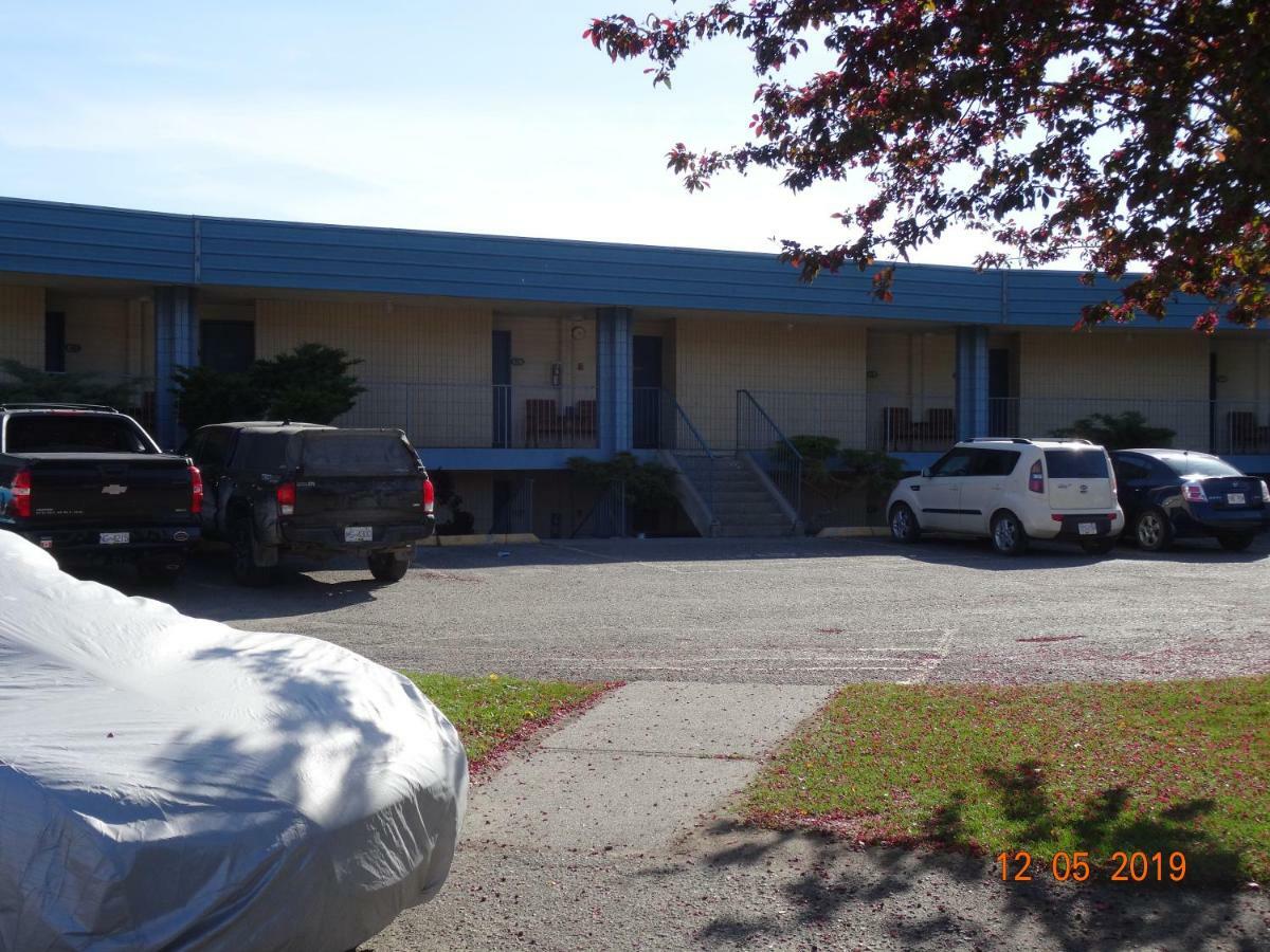 Hospitality Inn Kamloops Exterior photo